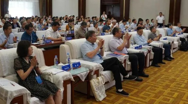 研究所师生赴张掖市参加“河西石窟与中西文化交流学术研讨会”